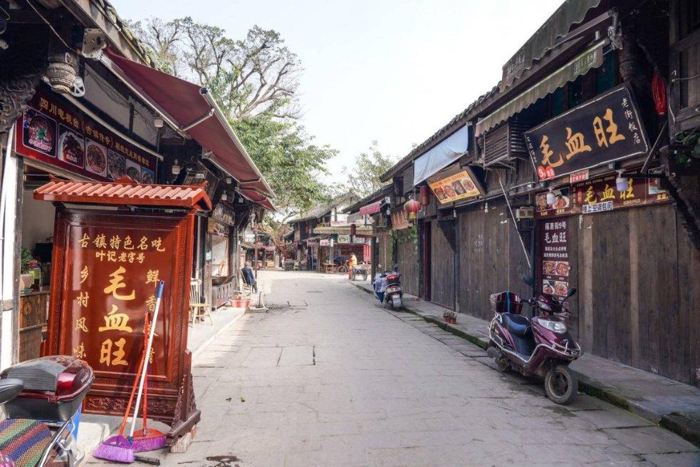 【地评线】长白时评:在推动物质文明和精神文明协调发展中,我们幸福奋斗-中国吉林网